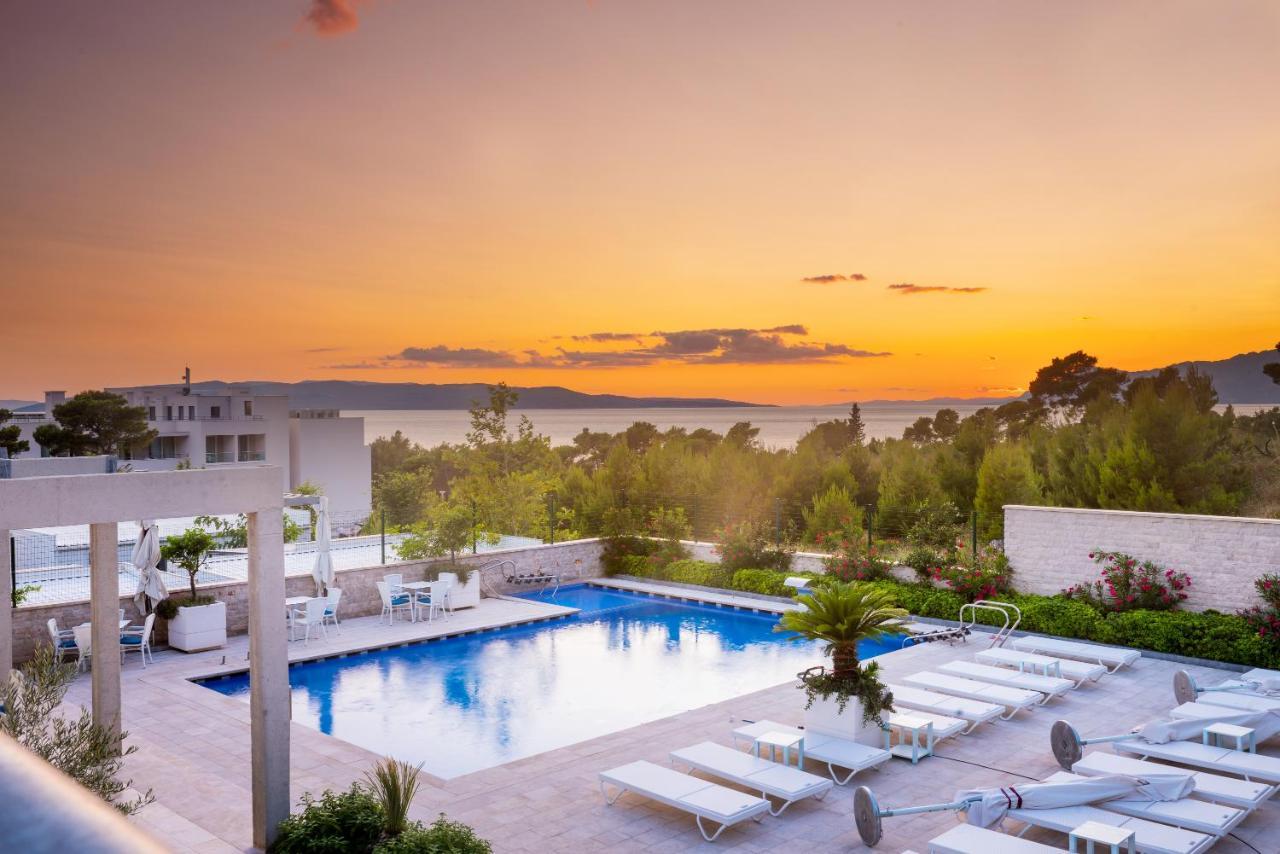 Poseidon Mobile Home Resort Makarska Exterior photo