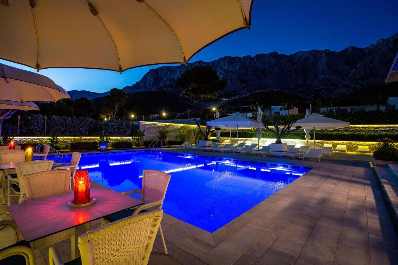 Poseidon Mobile Home Resort Makarska Exterior photo