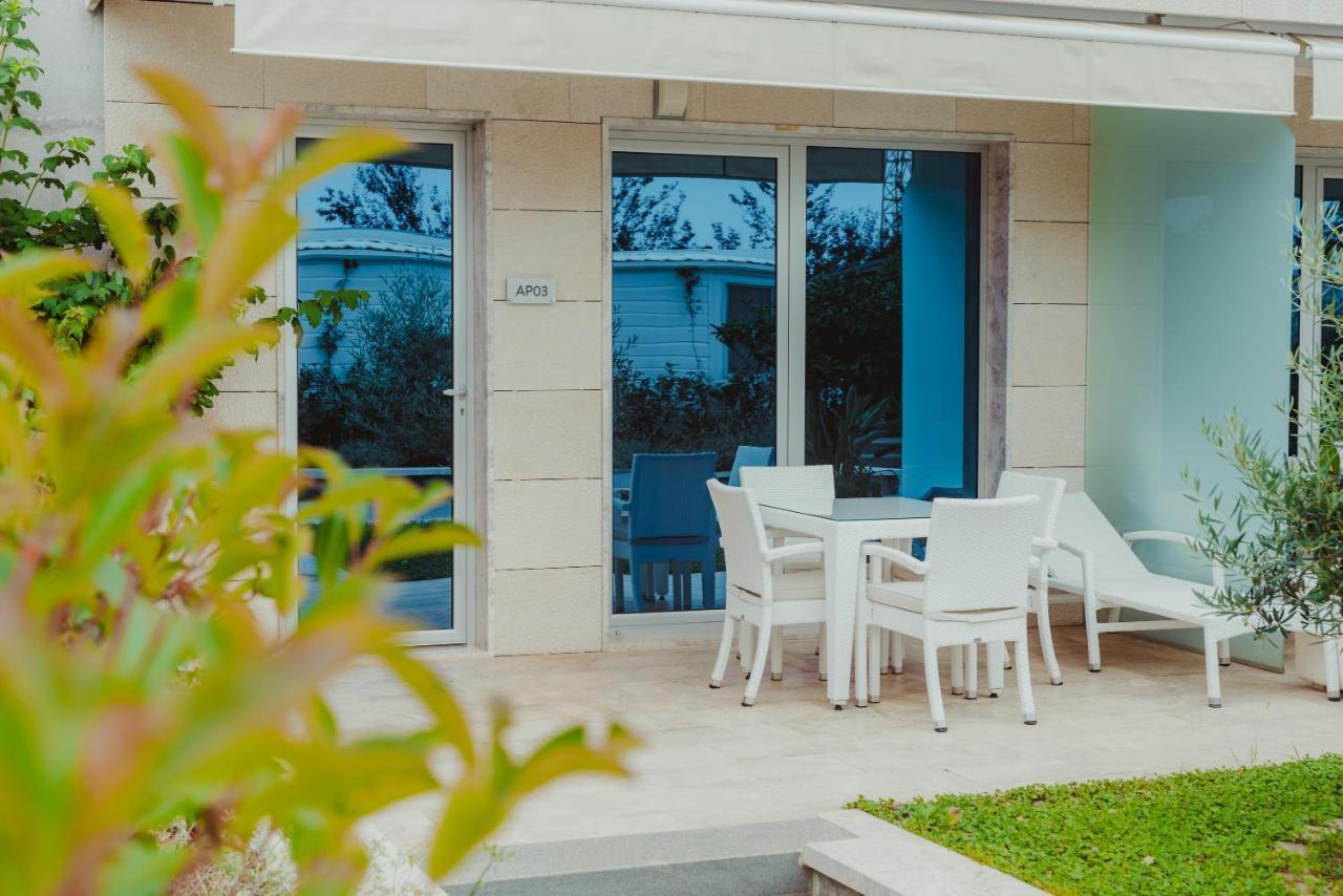 Poseidon Mobile Home Resort Makarska Exterior photo
