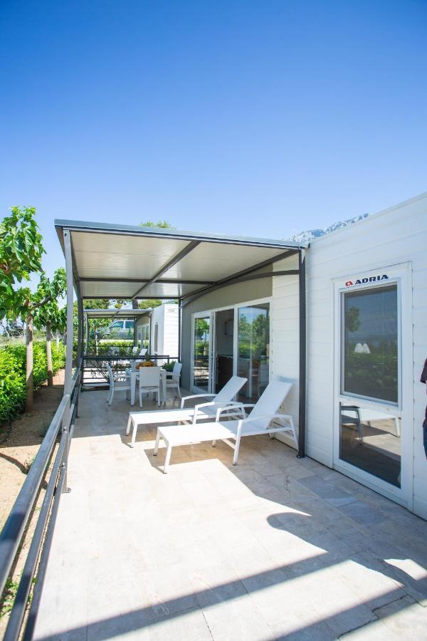 Poseidon Mobile Home Resort Makarska Exterior photo