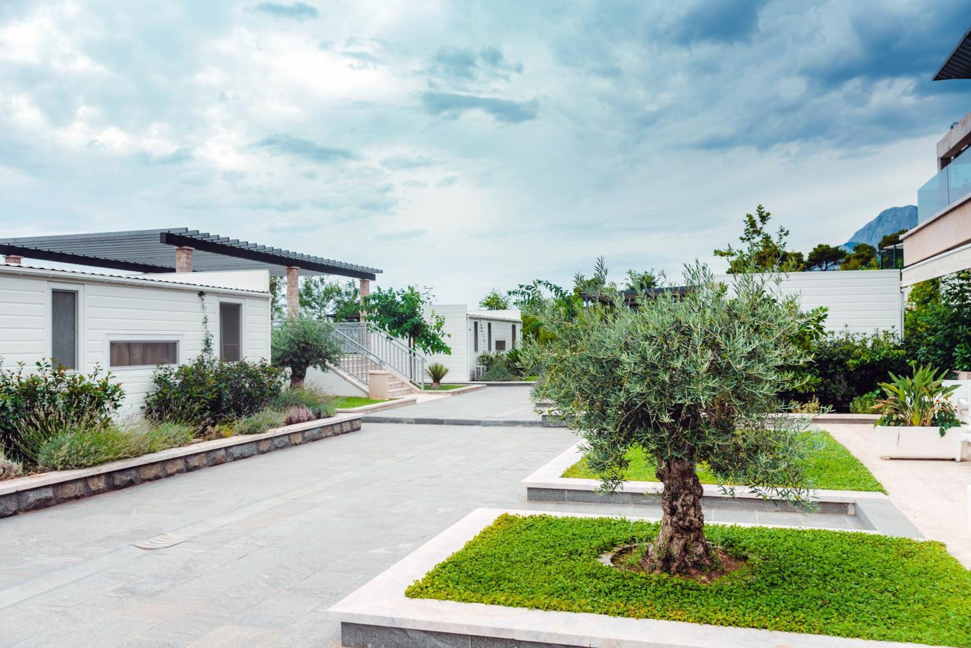 Poseidon Mobile Home Resort Makarska Exterior photo