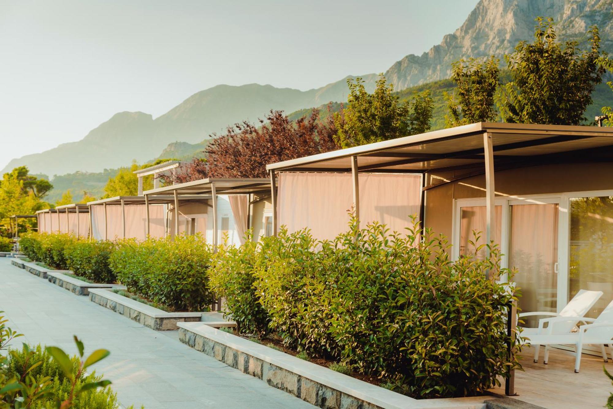 Poseidon Mobile Home Resort Makarska Exterior photo