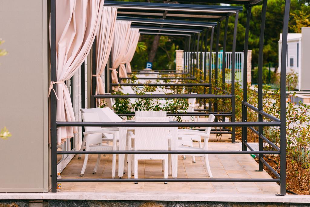 Poseidon Mobile Home Resort Makarska Exterior photo