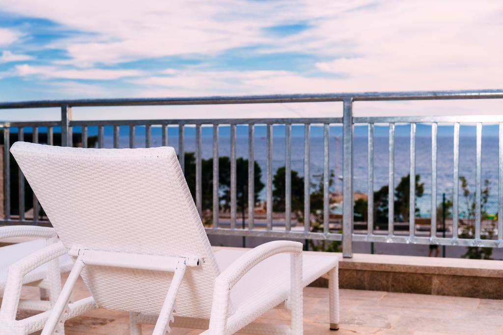 Poseidon Mobile Home Resort Makarska Exterior photo