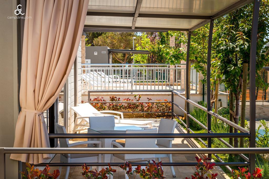 Poseidon Mobile Home Resort Makarska Exterior photo