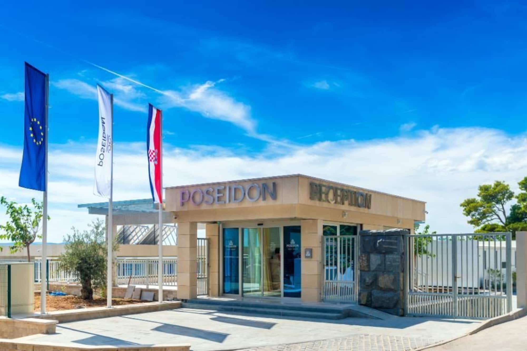 Poseidon Mobile Home Resort Makarska Exterior photo